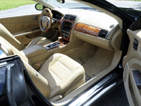 Image 15 of 22 of a 2007 JAGUAR XK