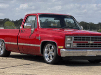 Image 3 of 22 of a 1986 CHEVROLET C10