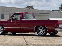 Image 7 of 22 of a 1986 CHEVROLET C10