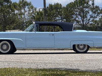 Image 8 of 24 of a 1958 LINCOLN CONTINENTAL MARK III