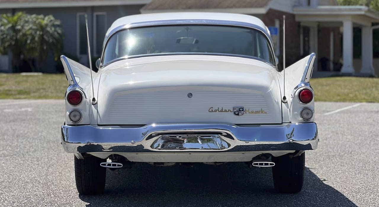 12th Image of a 1957 STUDEBAKER GOLDEN HAWK