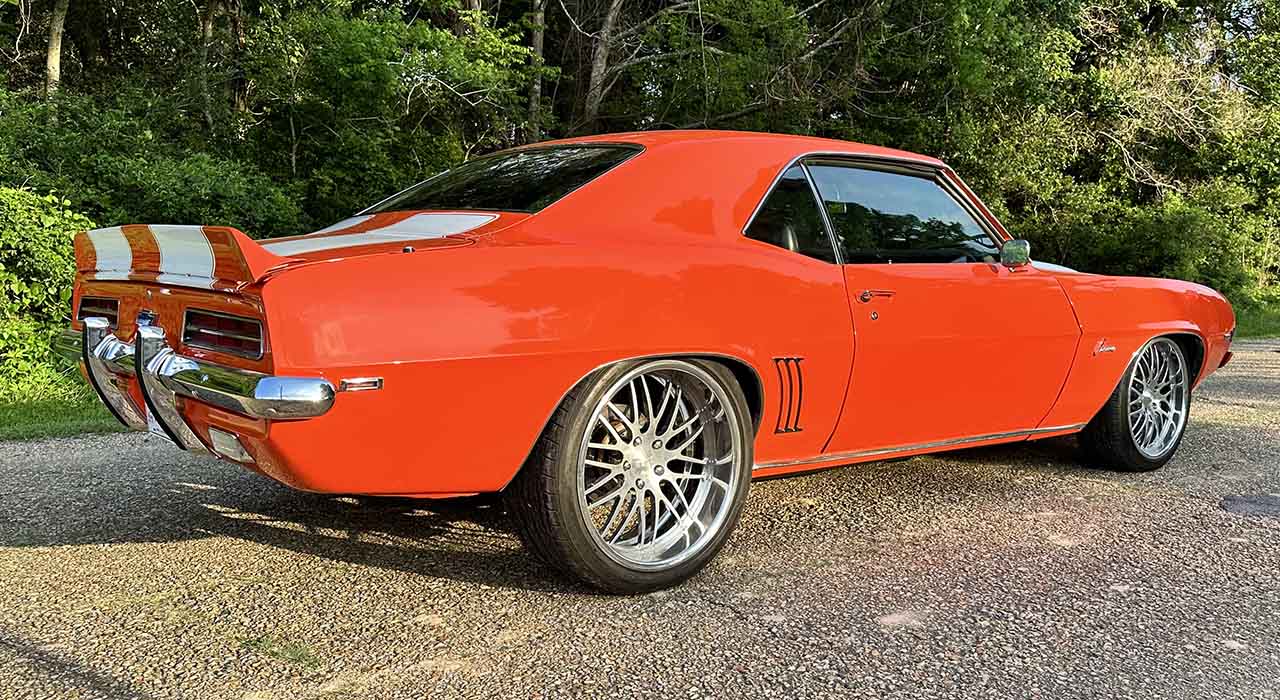 3rd Image of a 1969 CHEVROLET CAMARO RS