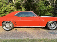 Image 6 of 18 of a 1969 CHEVROLET CAMARO RS