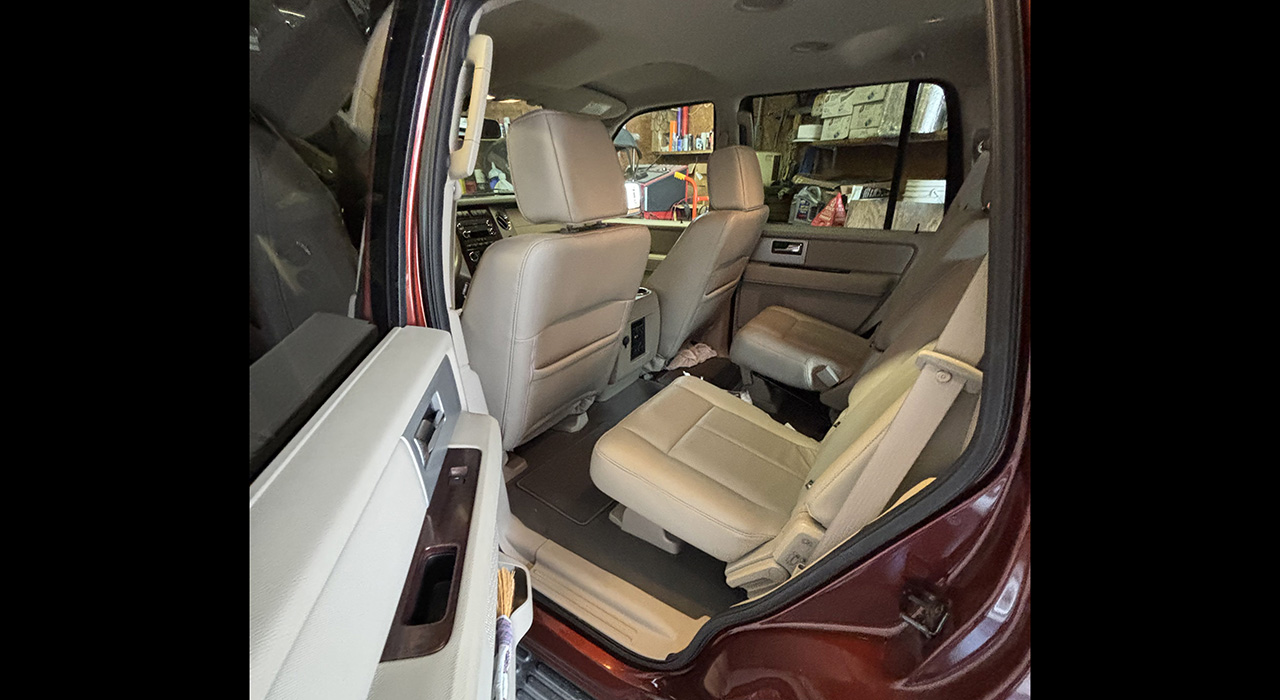 6th Image of a 2008 FORD EXPEDITION