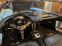 Image 7 of 13 of a 1958 CHEVROLET CORVETTE