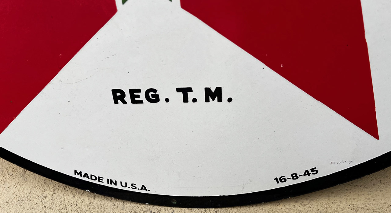 3rd Image of a 1940 TEXACO STAR SERVICE STATION