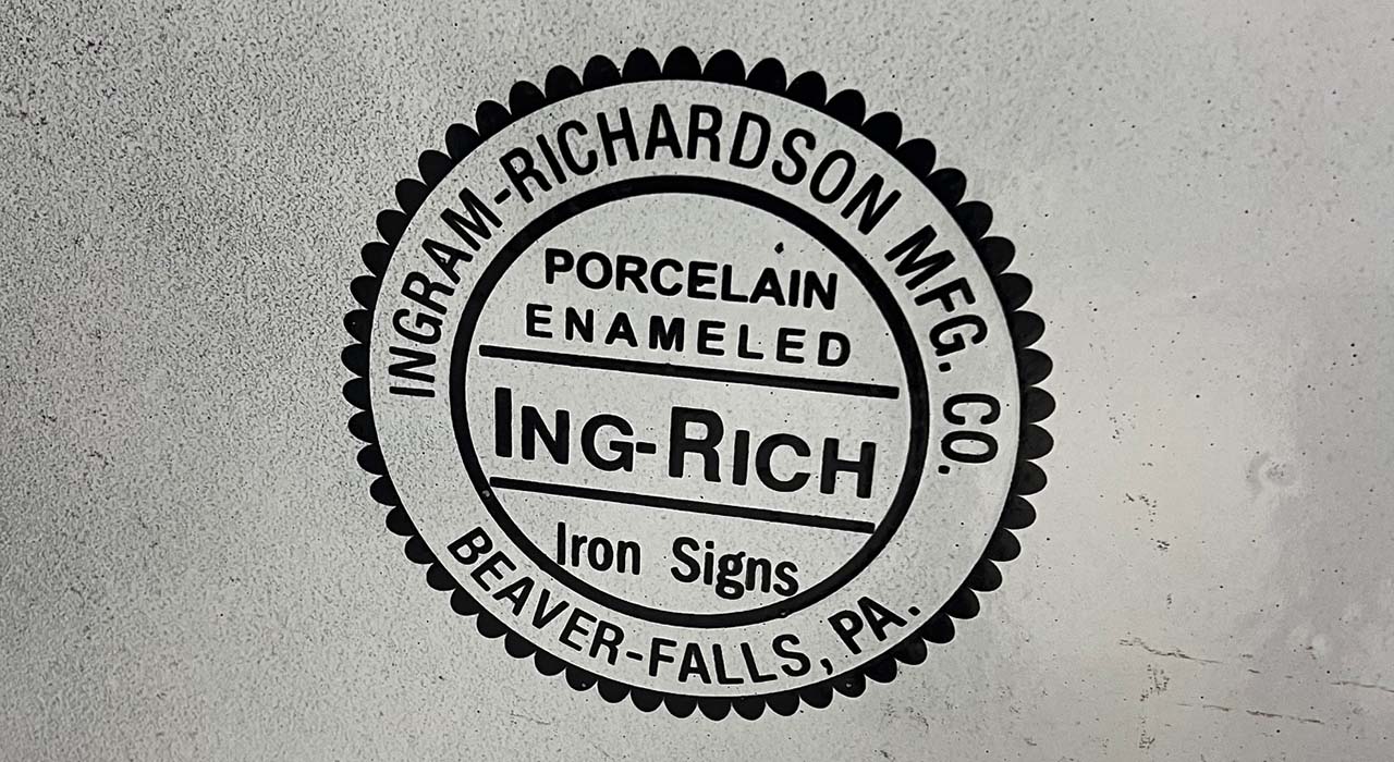 4th Image of a N/A TRI-COLOR US ROUTE 66 SHIELD PORCELAIN