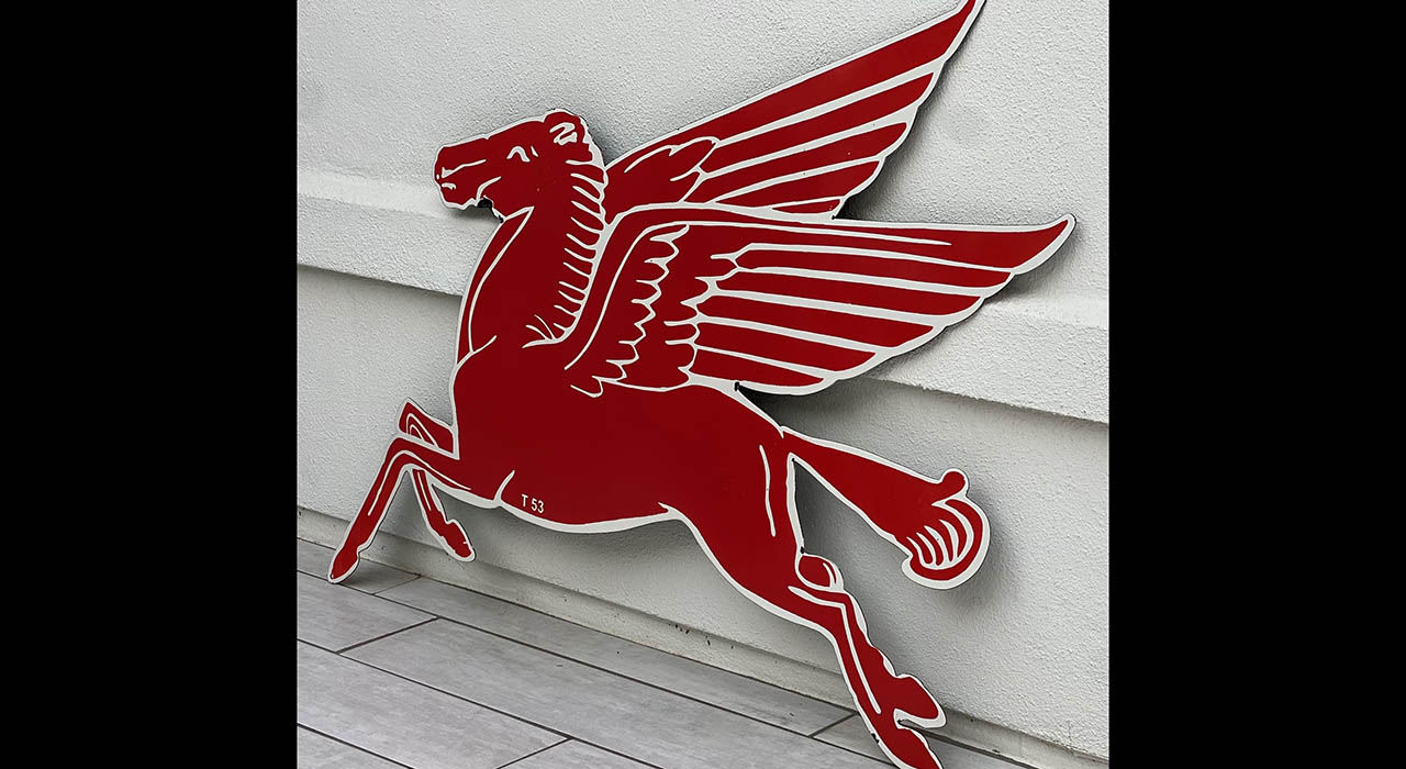1st Image of a N/A MOBIL PEGASUS PORCELAIN