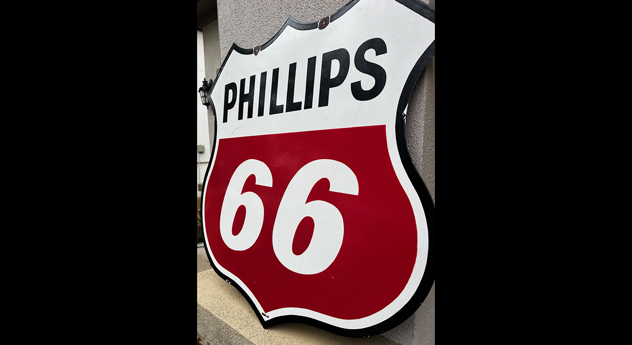 1st Image of a 1947 PHILLIPS 66