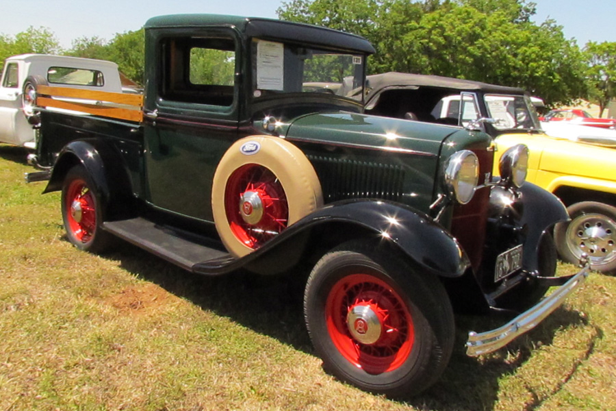 0th Image of a 1932 FORD DELUXE