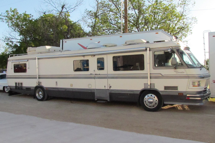 0th Image of a 1986 EXECUTIVE MOTOR HOME