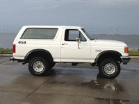 Image 5 of 12 of a 1990 FORD BRONCO XLT