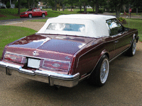 Image 2 of 6 of a 1984 BUICK RIVIERA