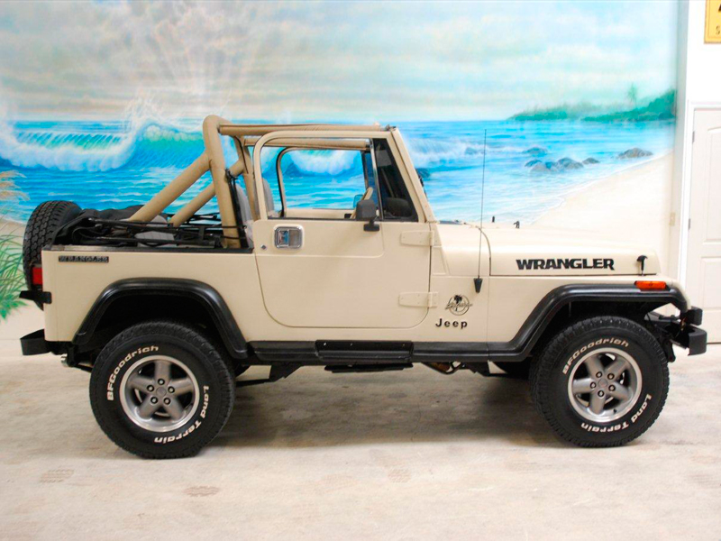 1st Image of a 1989 JEEP WRANGLER SAHARA