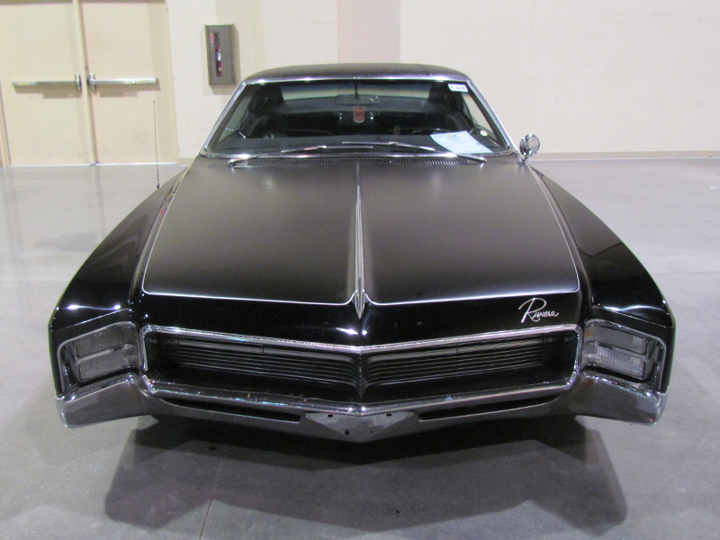 1st Image of a 1967 BUICK RIVIERA