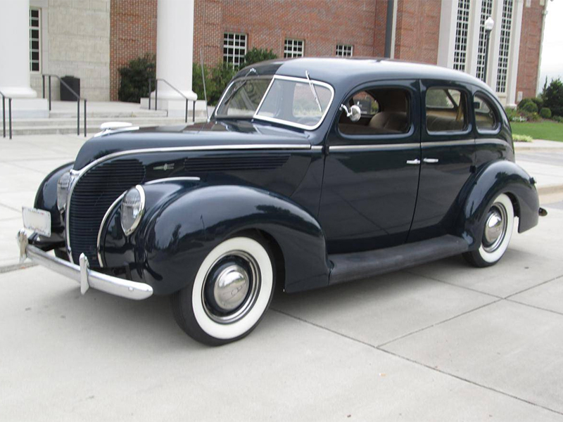 2nd Image of a 1938 FORD DELUXE