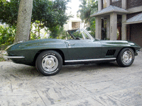 Image 4 of 8 of a 1967 CHEVROLET CORVETTE