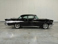 Image 2 of 7 of a 1957 CHEVROLET BELAIR