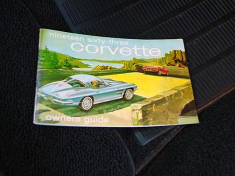 13th Image of a 1963 CHEVROLET CORVETTE