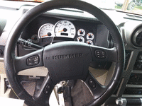 Image 4 of 5 of a 2003 HUMMER H2