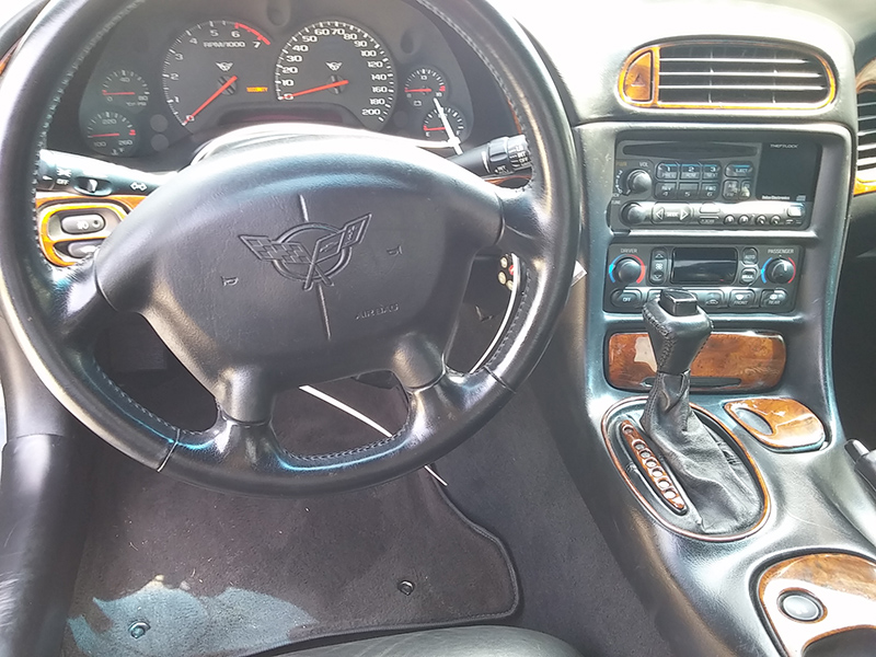 2nd Image of a 1998 CHEVROLET CORVETTE
