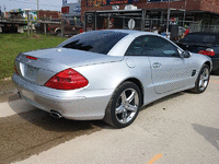 Image 2 of 4 of a 2006 MERCEDES 500 SL