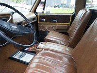 Image 3 of 5 of a 1975 GMC 1500