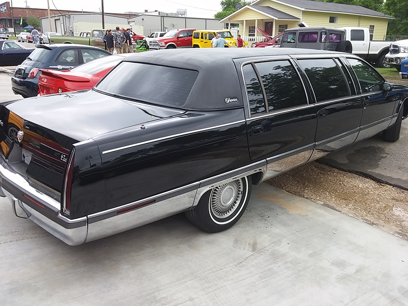 1st Image of a 1994 CADILLAC FLEETWOOD