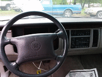 Image 3 of 4 of a 1994 CADILLAC FLEETWOOD