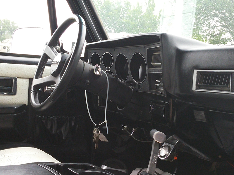 2nd Image of a 1984 CHEVROLET BLAZER K5