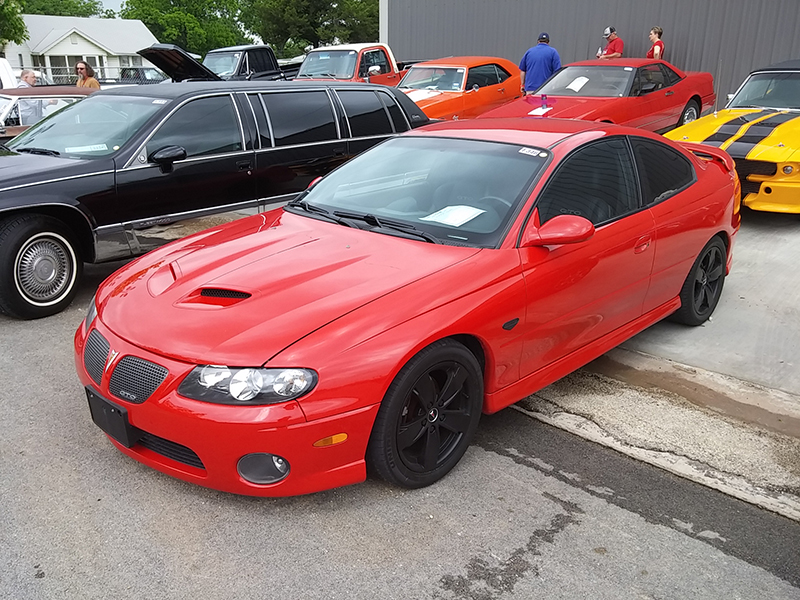 0th Image of a 2004 PONTIAC GTO