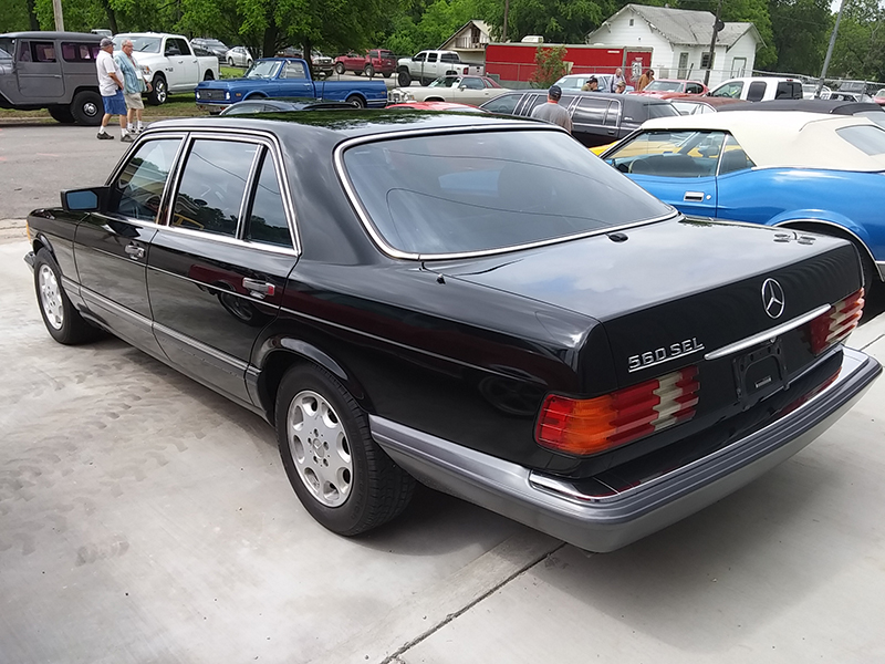 1st Image of a 1990 MERCEDES-BENZ 560 560SEL