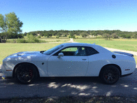 Image 8 of 18 of a 2015 DODGE CHALLENGER SRT HELLCAT