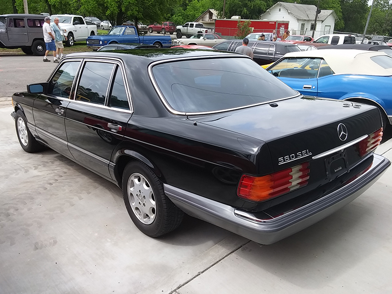 1st Image of a 1989 MERCEDES-BENZ 560SL