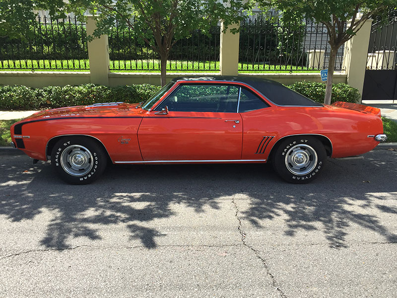 2nd Image of a 1969 CHEVROLET CAMARO