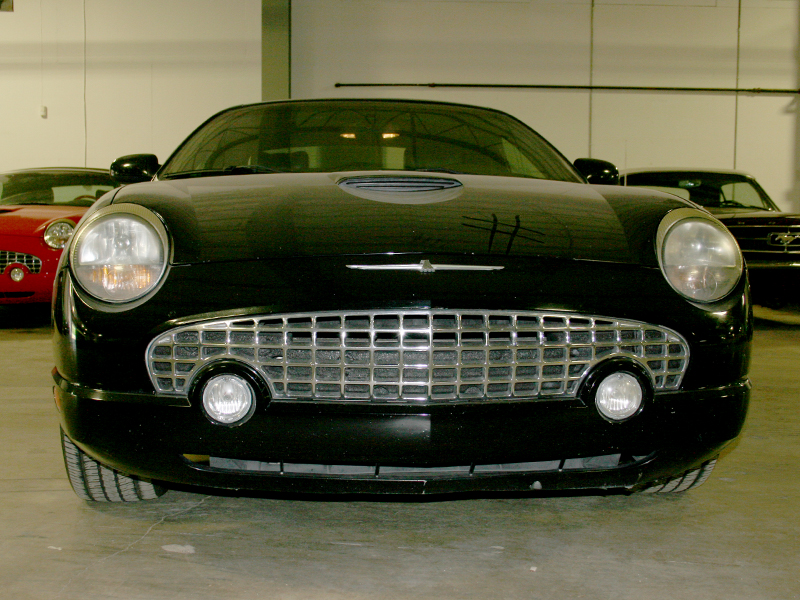 2nd Image of a 2002 FORD THUNDERBIRD