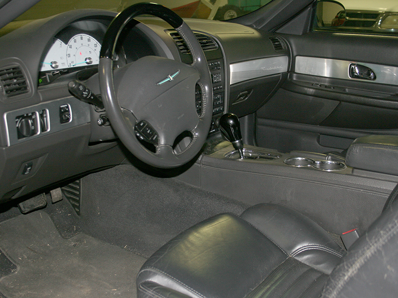 3rd Image of a 2002 FORD THUNDERBIRD