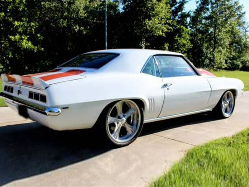 2nd Image of a 1969 CHEVROLET CAMARO