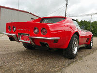 Image 2 of 11 of a 1971 CHEVROLET CORVETTE