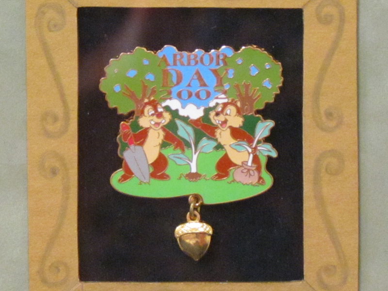 5th Image of a 2002 DISNEYLAND RESORT FALL TIME SET OF 3