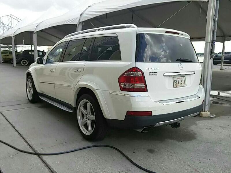 1st Image of a 2009 MERCEDES-BENZ GL-CLASS GL550 4MATIC