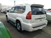 Image 2 of 6 of a 2006 LEXUS GX 470