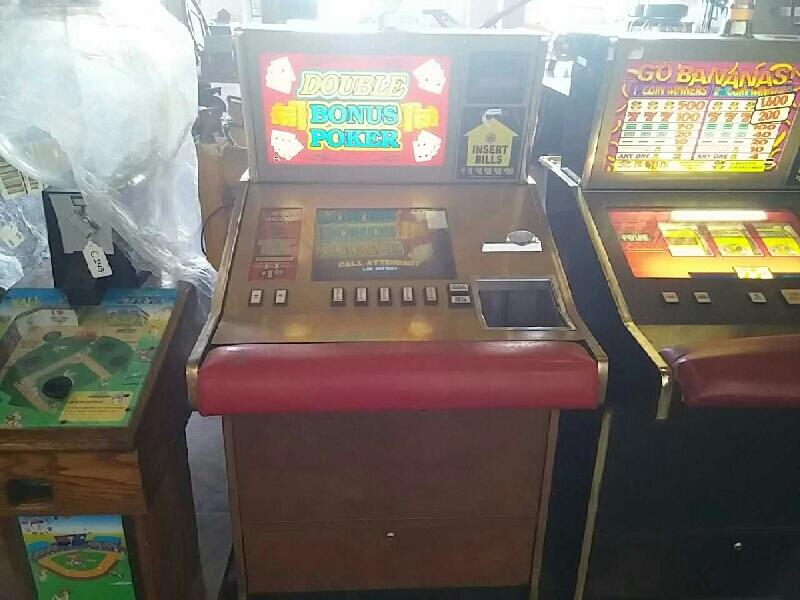 0th Image of a N/A DOUBLE BONUS POKER SLOT MACHINE