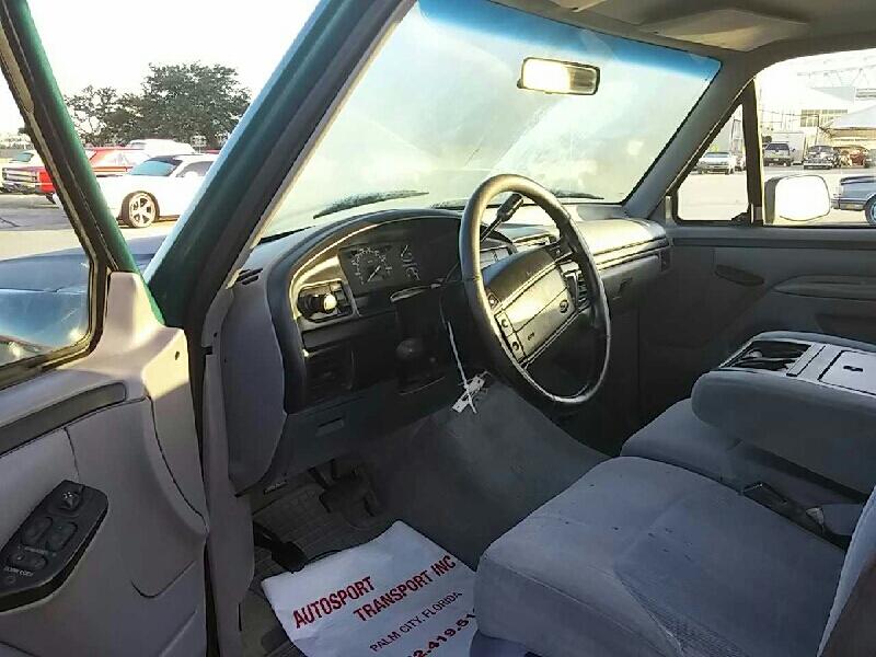 2nd Image of a 1996 FORD F150