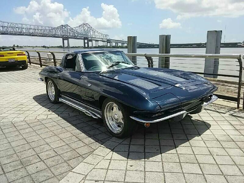 1st Image of a 1963 CHEVROLET CORVETTE