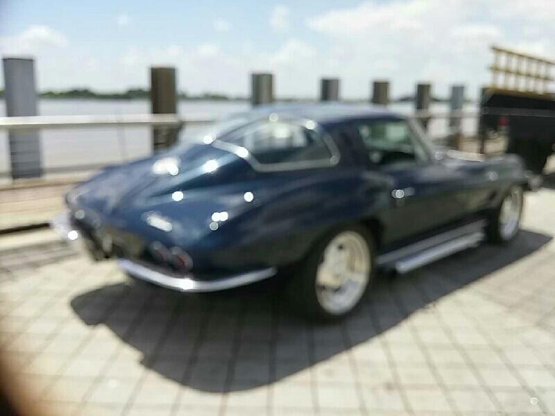 2nd Image of a 1963 CHEVROLET CORVETTE