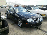 Image 7 of 8 of a 2005 MERCEDES-BENZ SL-CLASS SL500