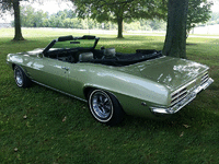 Image 3 of 8 of a 1969 PONTIAC FIREBIRD
