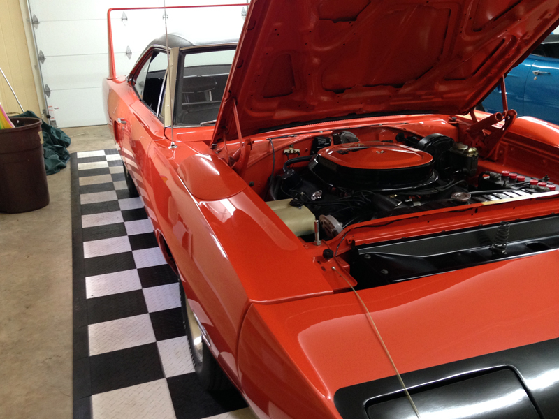 2nd Image of a 1970 PLYMOUTH SUPERBIRD