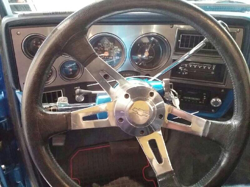 3rd Image of a 1984 CHEVROLET C10